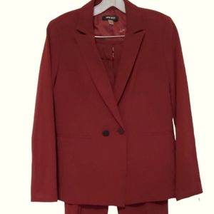 Nine West Women Burgundy  Blazer Size 2 (BLAZER ONLY, PANTS NOT INCLUDED)